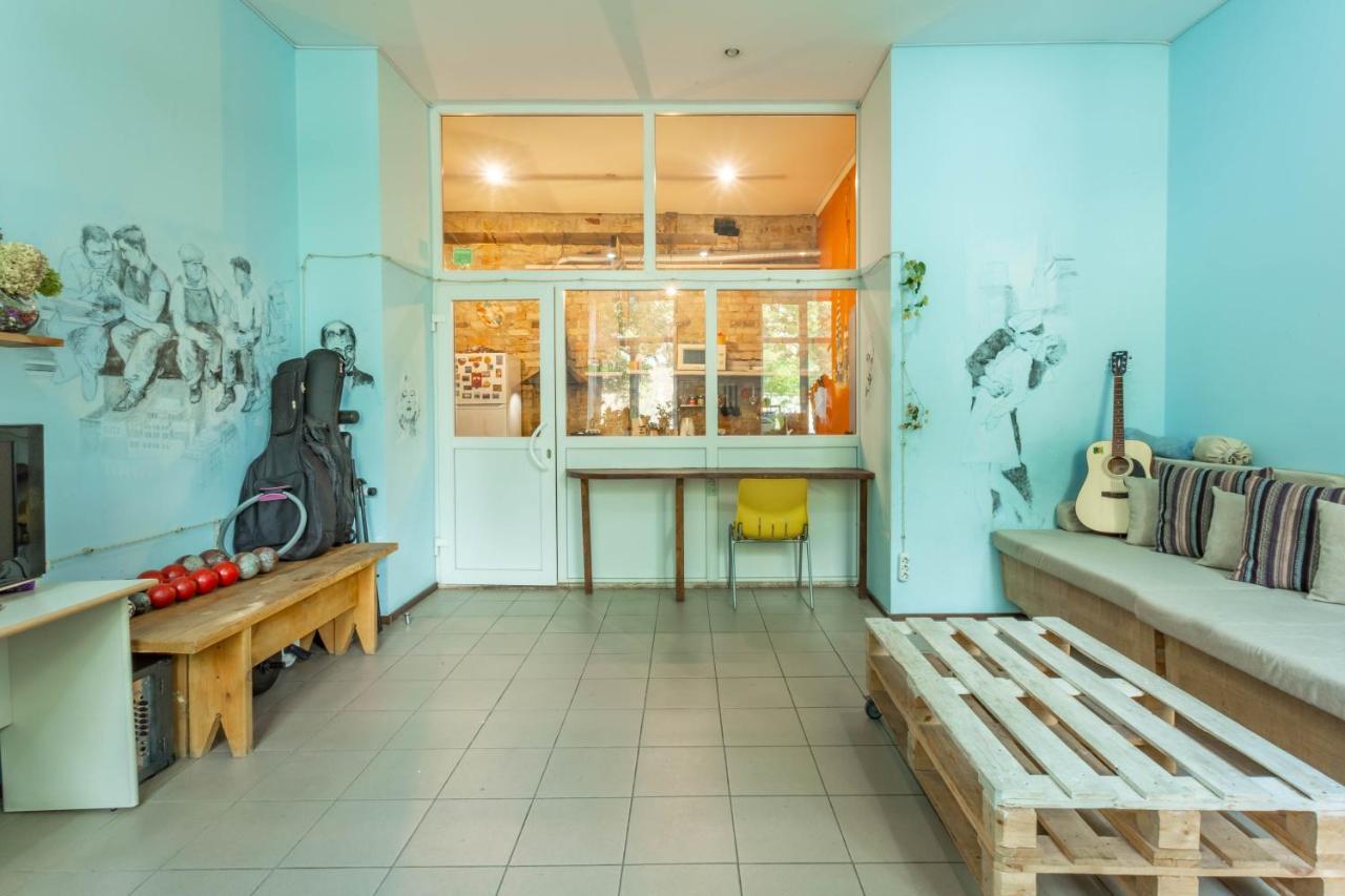 Garis Factory Hostel Κίεβο Εξωτερικό φωτογραφία