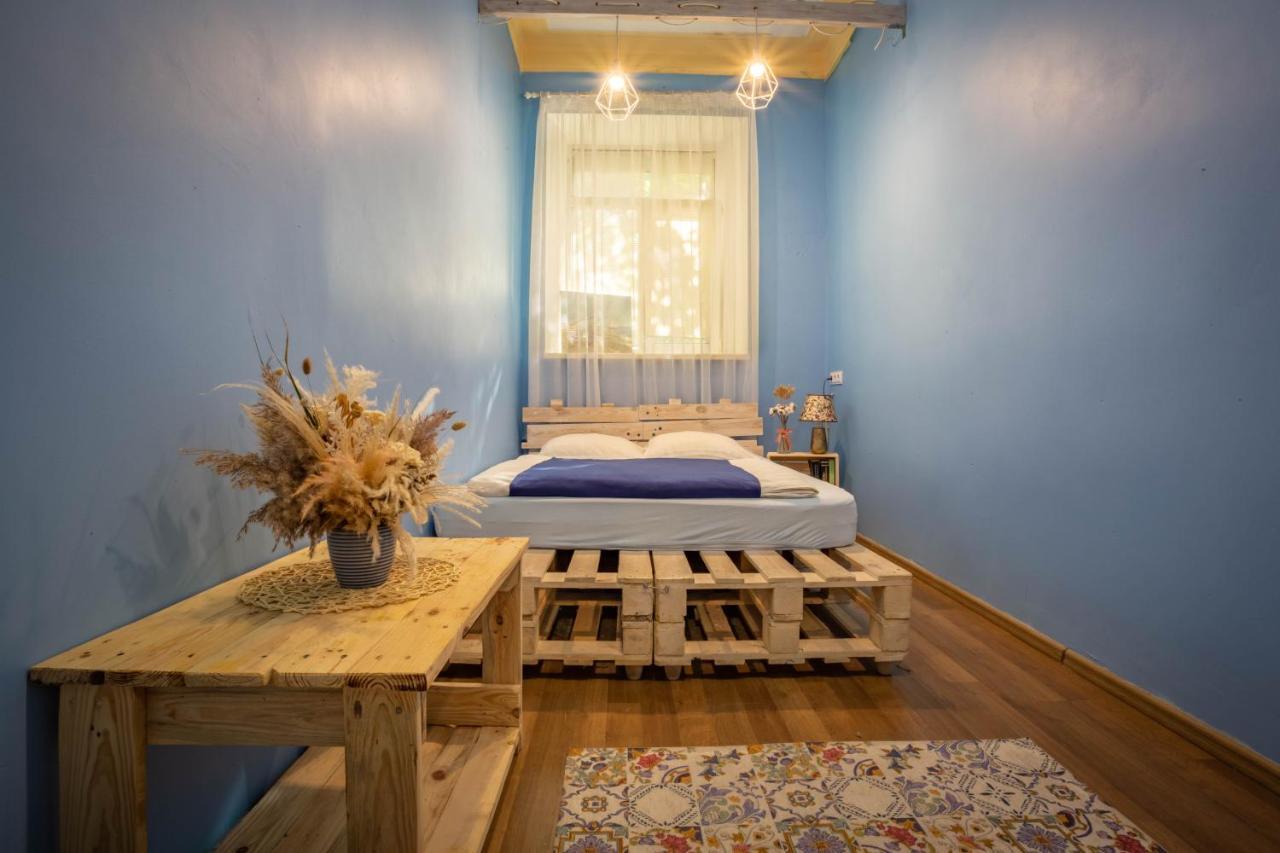 Garis Factory Hostel Κίεβο Εξωτερικό φωτογραφία