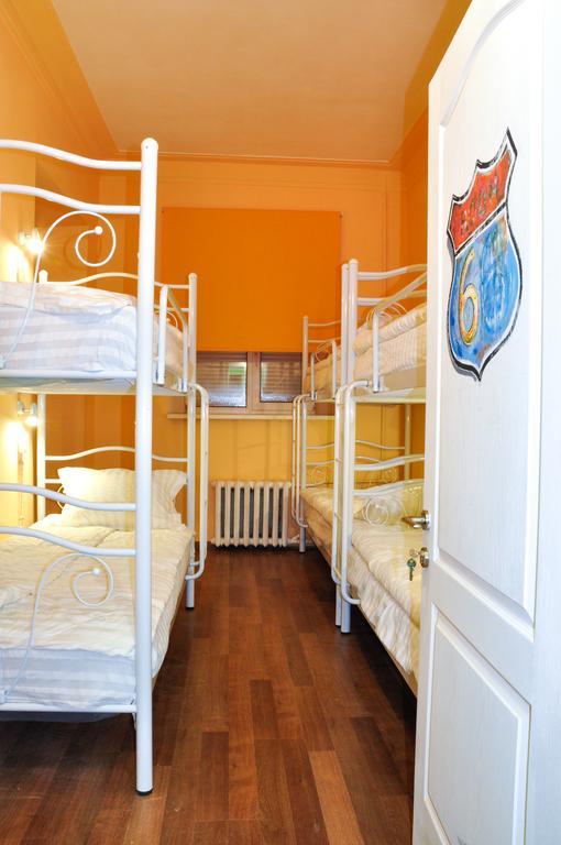 Garis Factory Hostel Κίεβο Δωμάτιο φωτογραφία